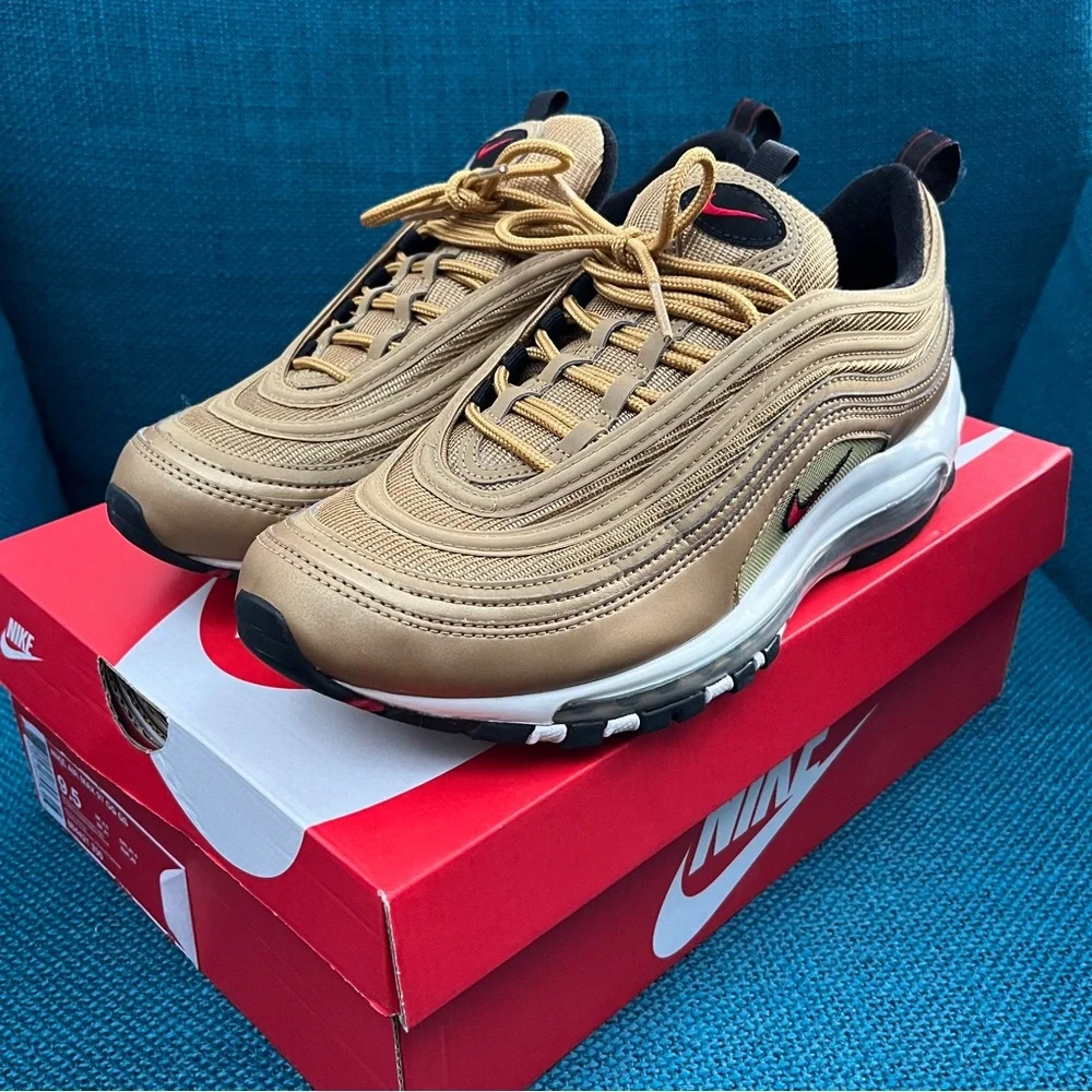 Men's Nike Air Max 97 OG Gold Sneakers Size 9.5 - Picture 2 of 10